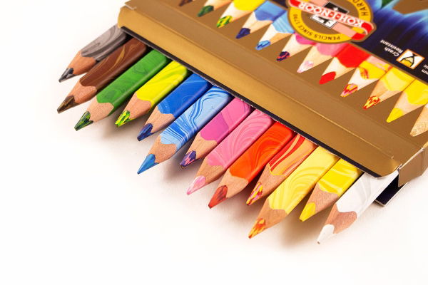 Set - 13 Jumbo Magic Colour pencils